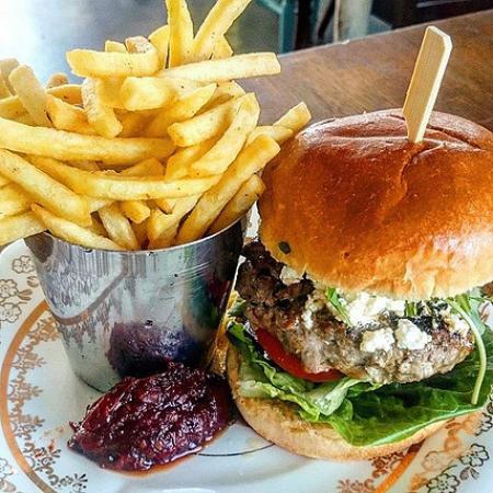The River Kitchen Cafe & Restaurant