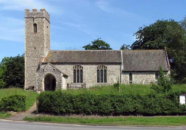 St Andrew, Attlebridge